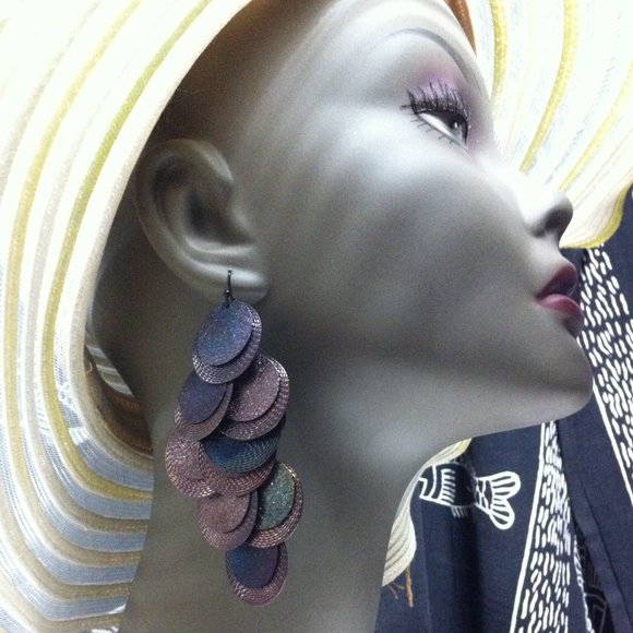 Metal Statement earrings - Picture 3 of 7